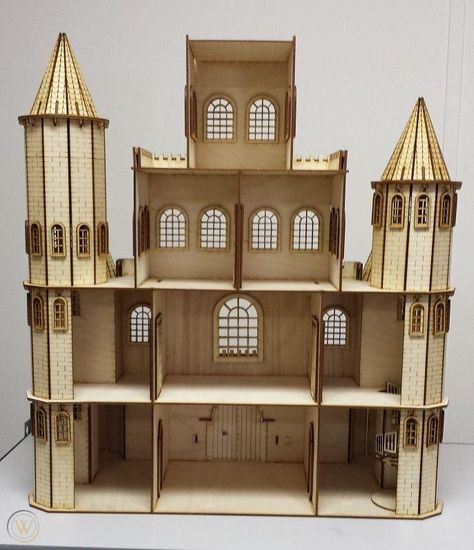 Castle Dollhouse, Room Box Miniatures, Bee Hotel, Haunted Dollhouse, Doll House Plans, Dollhouse Projects, Castle House, Dollhouse Kits, Miniature Diy