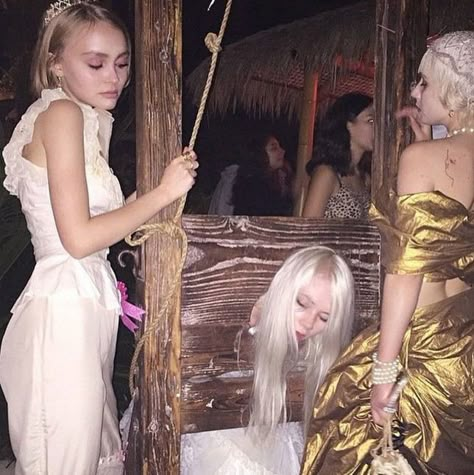 lily-rose depp had the most morbid sweet 16 ever Lily Depp, Vanessa Paradis, French Revolution, Lily Rose Depp, Lily Rose, Instagrammer, Sweet Sixteen, Marie Antoinette, Johnny Depp