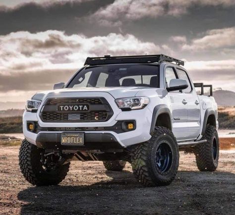 White Tacoma, 2023 Gmc Canyon, Tacoma Overland, Toyota Tacoma Accessories, White Toyota, Toyota Tacoma Mods, Tacoma Accessories, Tacoma Mods, Toyota Tacoma 4x4