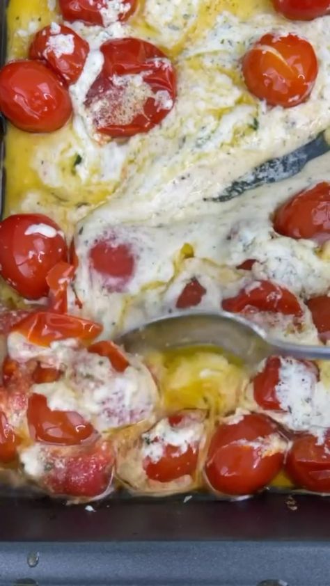 Alouette Garlic Herb Cheese Recipe Pasta, Recipes Using Alouette Cheese, Alouette Recipes, Alouette Garlic Herb Cheese Pasta, Alouette Garlic Herb Cheese Recipe, Alouette Cheese Recipe, Alouette Cheese, Cheesy Pasta Bake, Tomatoes And Cheese