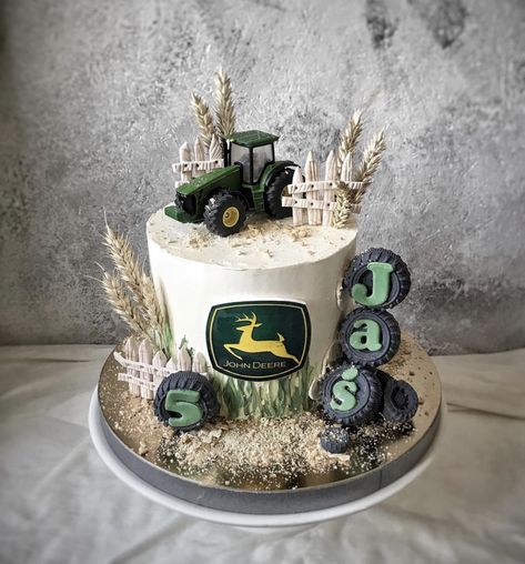 Tractor Birthday Party Theme, Western Birthday Cakes, Tractor Birthday Cakes, John Deere Cake, John Deere Birthday Party, Farm Birthday Cakes, John Deere Birthday, Tractor Cake, Tractor Birthday Party