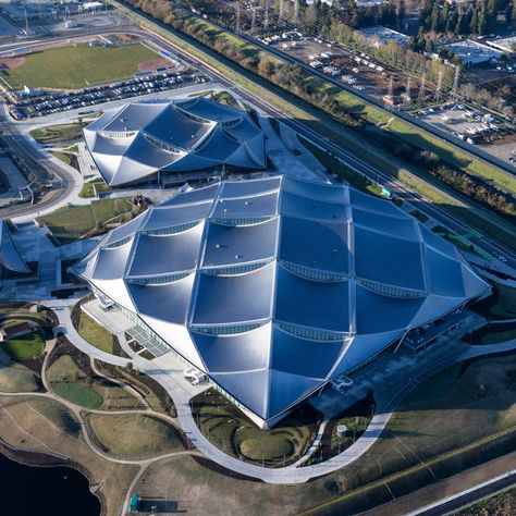 Solar Shingles, The Bermuda Triangle, Thomas Heatherwick, Moving Walls, Bjarke Ingels, Bermuda Triangle, Solar Electric, Residential Complex, Bay View