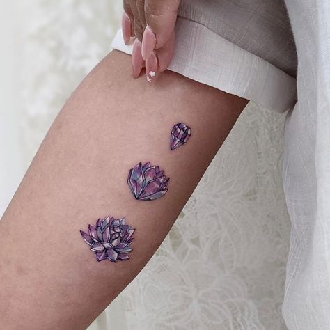 Sailor Moon Wings Tattoo, Sailor Moon Silver Crystal Tattoo, Sailor Moon Crystal Tattoo, Silver Crystal Tattoo, Sailor Moon Flash Tattoo, Moonstone Tattoo, Moon Crystal Tattoo, Silver Crystal Sailor Moon, Magical Girl Tattoo