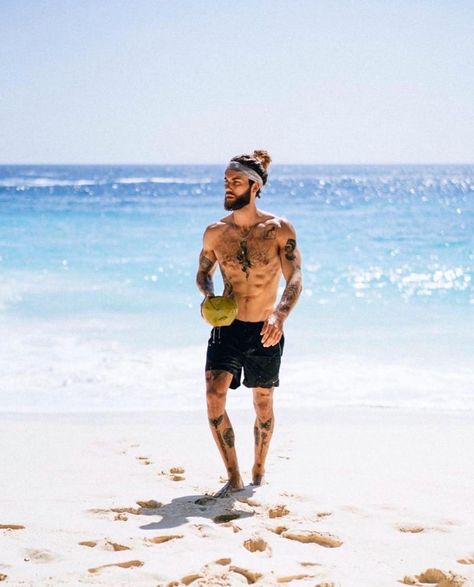 Men On Beach, Hank Ge, Jay Alvarez, Men References, Unusual Tattoos, Lady Tattoo, Vacation Outfits Men, Unusual Tattoo, Egyptian Tattoo