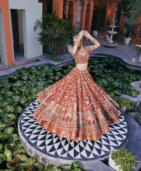 Lehenga Fits, Lengha Simple, Best Indian Wedding Dresses, Latest Bridal Lehenga Designs, Wedding Jewelry Sets Bridal Jewellery, Bridal Lengha, Bridal Lehenga Designs, Latest Bridal Lehenga, Indian Bridal Photos