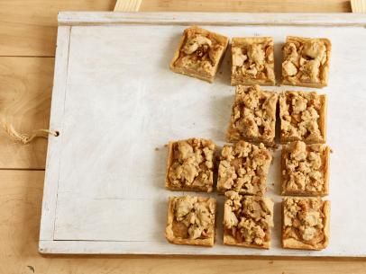 Apple Pie Bars Recipe | Ina Garten | Food Network Apple Pie Bars Recipe, Pie Bars Recipe, Autumn Treats, Facebook Recipes, Apple Pie Bars, Pie Bar Recipes, Decadent Food, Pie Bars, Barefoot Contessa