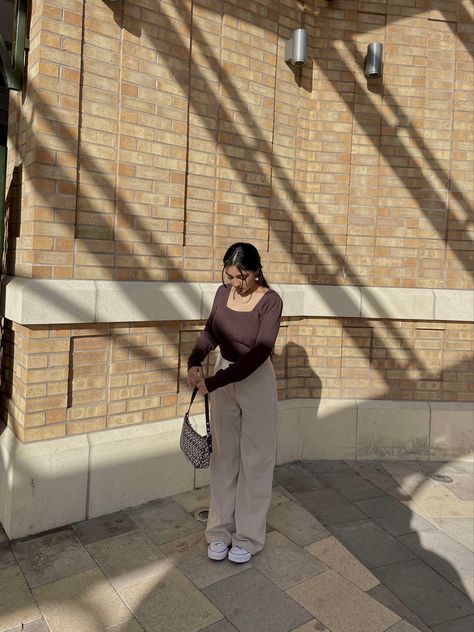 Cream Pants Brown Top Outfit, Brown Top Combination, Tan Pants And Black Top Outfit, Brown Top Beige Pants Outfit, Brown Beige Aesthetic Outfits, Brown Top Outfit Aesthetic, Beige Bottom Outfit, Beige Pants Outfit Aesthetic, Beige Pants Outfits