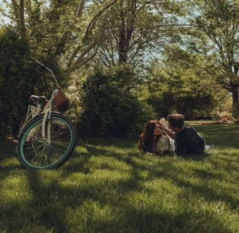 The cutest little park date 💛 • • • • • • • #southernutahphotographers #southernutahphotographer Park Date Photoshoot, Spring Couples Photoshoot, Aesthetic Couples Photoshoot, Utah Couples Photographer, Southern Utah Documentary Photographer Poses With Him, Bicycle Couple, Couples Photoshoot Aesthetic, Spring Couples Photoshoot, Date Photoshoot, Outdoor Dates, Yellow Bike, Park Date, Photoshoot Spring