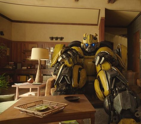 #bumblebee #transformers Bumblebee 2018, Amc Movie Theater, Bumblebee Movie, Optimus Prime Bumblebee, Transformers Film, Bumblebee Transformers, Transformers 5, Bee Movie, Transformers Funny