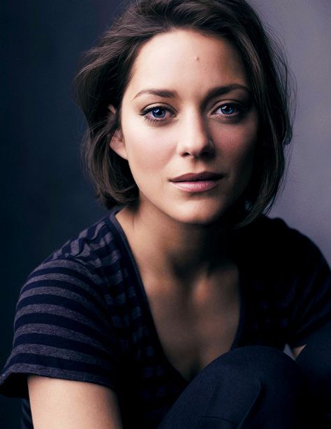 Marion Cotillard. Gorgeous. Just gorgeous. - Imgur Marion Cotillard Hair, Marion Cottillard, Marion Cotilard, Marion Cottilard, Celebrity Bobs, Marion Cotillard, French Actress, Elizabeth Taylor, Undercut