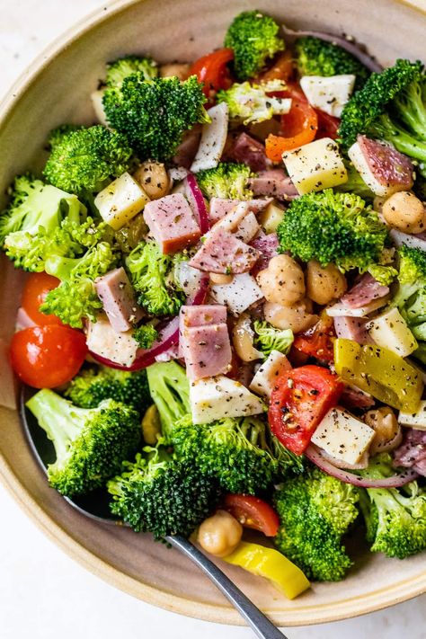 Italian Sub Broccoli Salad, Vegetarian Broccoli Salad, Gf Salads, Lunch Italian, Italian Broccoli, Creative Salads, Dinner 2023, Healthy Broccoli Salad, Italian Sub