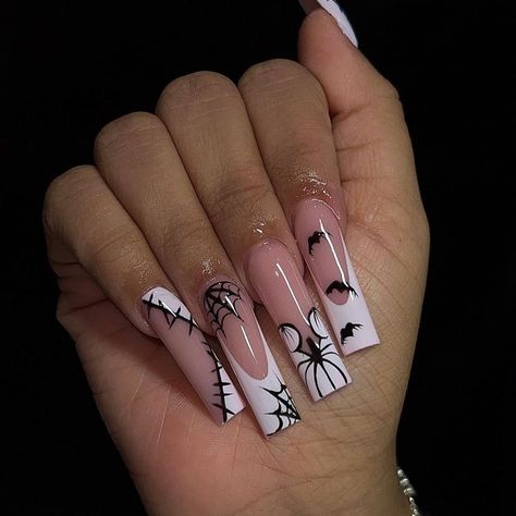 Nail Ideas Spider Webs, Spider And Web Nails, Spider Acrylic Nails, Spider Web Acrylic Nails, Spider Web Nails Acrylic, Spider Nail Designs, Halloween Nails Spider Web, Spider Halloween Nails, Pink Spooky Nails