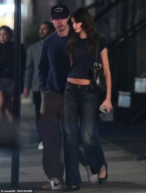 Austin Butler holds hands with girlfriend Kaia Gerber as they enjoy a romantic date night in New York City | Daily Mail Online Austin Butler And Kaia Gerber, Kaia Gerber Street Style, Night In New York, Kaia Gerber Style, Date Night In, Austin Butler, Kaia Gerber, Blue Fits, Models Off Duty