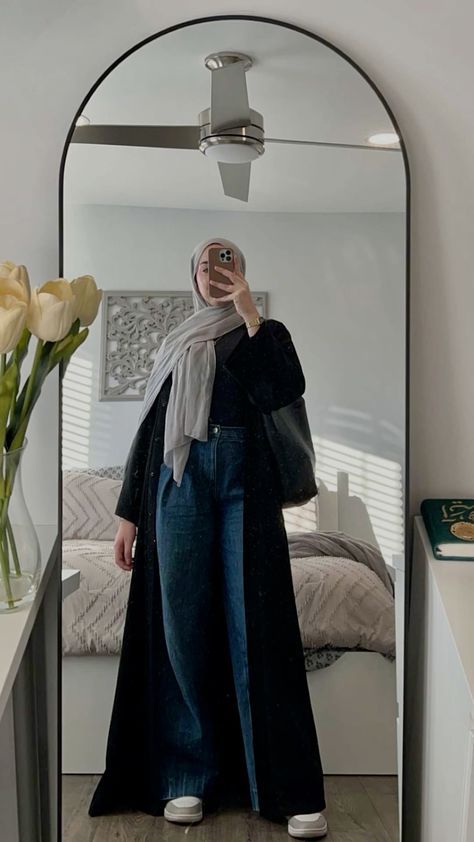 Stylish Outfits Casual, Dress Celebrity, Estilo Hijab, Modest Casual Outfits, Mode Turban, Muslim Outfits Casual, Hijab Style Casual, Hijabi Fashion Casual, Modest Fits