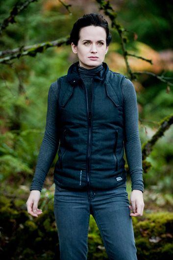 Dr Cullen, Esme Cullen, Sabrina Spellman Style, The Twilight Saga Eclipse, Elizabeth Reaser, Twilight Outfits, Twilight 2008, Twilight Memes, Twilight Book