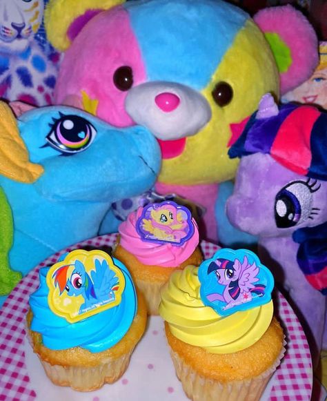 Kidcore Birthday Party, Kidcore Birthday, 2020 Indie, Mlp G3, Nostalgia Childhood, Soft Kidcore, 2000s Nostalgia, Sweets Cake, Cute Bedroom Decor