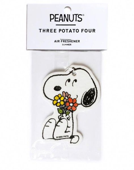 Super cute, vintage-inspired Snoopy air freshener. Perfect for car, bathroom, office, laundry room, or any other spot that needs that sweet scent of Summer nights with classic Snoopy styling. • Officially Licensed Product of Peanuts© • Hanging Air Freshener • Approximately 3" with Hanging Elastic Band • Proudly produce Car Air Freshner, Office Laundry Room, Car Bathroom, Hanging Air Freshener, The Last Man On Earth, Usa Summer, Car Deco, Cool Car Accessories, Snoop Dog