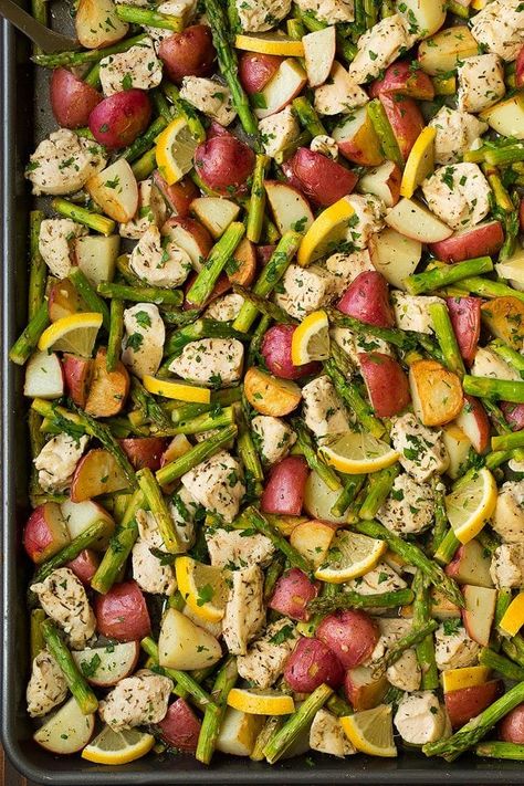 Potato Sheet Pan Dinner, Potato Sheet Pan, Dinner Potatoes, Potatoes And Chicken, Sheet Pan Dinners Chicken, Sheet Pan Suppers, Sheet Pan Dinners Recipes, Chicken Asparagus, Chicken Main Dishes