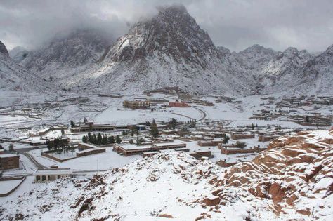 Winter in Saint Catherine EGYPT Wait for me sure inshaa Allah am Coming Iphone Backgrounds Nature, Saint Catherine's Monastery, Saint Katherine, Places In Egypt, Egypt Today, شرم الشيخ, Modern Egypt, Saint Catherine, Egyptian Museum