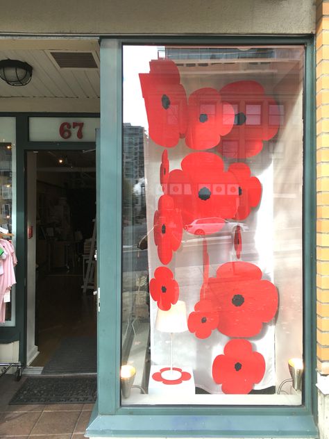 Rememberance Day Window Display with Poppies Rememberance Ideas, Remberance Day, Salon Window, Library Window, Shop Window Ideas, Knitted Poppies, American Legion Auxiliary, Poppy Day, Remembrance Day Art