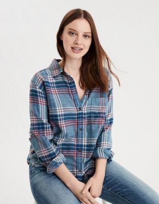 AE Plaid Oversized Button Down Shirt by American Eagle | Made from cotton for a soft touch | Shop the AE Plaid Oversized Button Down Shirt and check out more at AE.com. Blue Check Shirt Outfit Women, Check Shirt Outfit Women, Check Shirt Outfit, Checked Shirt Outfit, Oversized Button Down Shirt, Check Shirts, Womens Flannel Shirt, Free Jeans, Blue Check