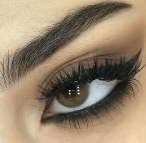 Dark Eyeliner Look, Black Eye Looks, Black Eyeliner Looks, Black Makeup Looks, Black Eye Makeup, Dark Eye Makeup, Swag Makeup, I Regret, Pinterest Makeup