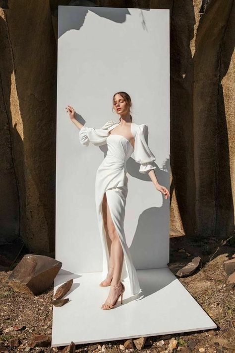 Eva Lendel, Studio 17, Studio Photography Fashion, Studio Backgrounds, Fashion Photography Poses, Trik Fotografi, Fashion Photography Editorial, Fashion Photoshoot, Photography Studio