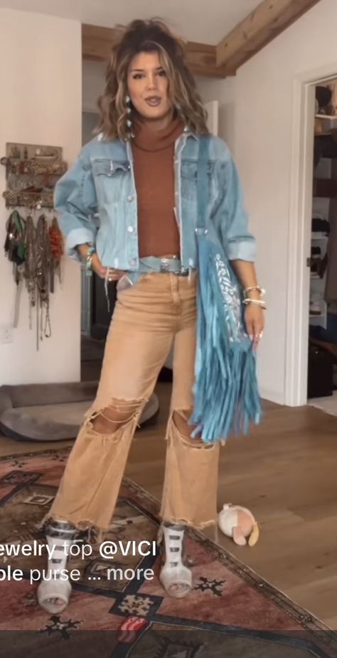 Western Chic Boutique Decor, Cassidy Montalvo Outfits, Taylor Austin Dye, Western Nfr Outfits, Justclassicallycassidy Outfits, Western Hippie Outfits, Classically Cassidy Outfits, Cassidy Michelle Outfits, Classy Western Outfits