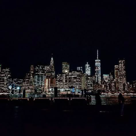 NYC New York Night Skyline, Nyc Night Skyline, Nyc Header, Night Skyline Aesthetic, Nyc Skyline Wallpaper, Nyc Skyline Aesthetic, Nyc Skyline Night, New York Skyline Night, New York Skyline At Night