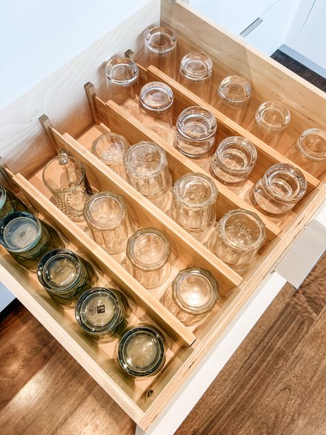 Glasses lined up in rows in a drawer divided by expandable bamboo drawer dividers Kitchen Glassware Organization, Glassware Drawer Storage, Wine Glass Drawer Storage, Organization For Drawers, Glassware Organization, Deep Kitchen Drawer, Deep Kitchen Drawer Organization, Tiny Aesthetic, Kitchen Drawer Dividers