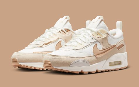 Neutral Nike Air Max 90, Nike Futura Outfit, Nude Nike Air Max, Nike Air Max Futura 90, Air Max 90 Futura Outfits, Air Max Excee Outfit, Nike Air Max Futura, Nike Air Max 90 Women Outfit, Nike Air Max 90 Futura