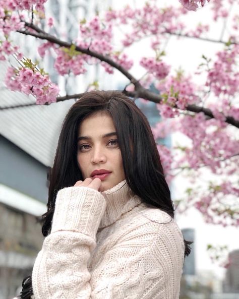 Ann Curtis, Anne Curtis Smith, Anne Curtis, Women Turtleneck, Woman Sweater, Turtleneck Sweaters, Phenomenal Woman, Thick Sweater, Ladies Turtleneck Sweaters