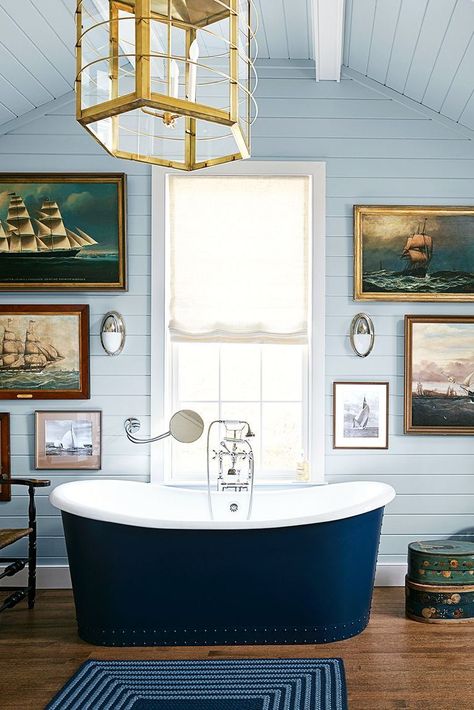 Nautical Theme Bathroom, Ensuite Renovation, Ideas For Bathrooms, Fancy Bathroom, Theme Bathroom, Marble Tub, Nautical Bathroom Decor, Yellow Room, Nautical Bathrooms