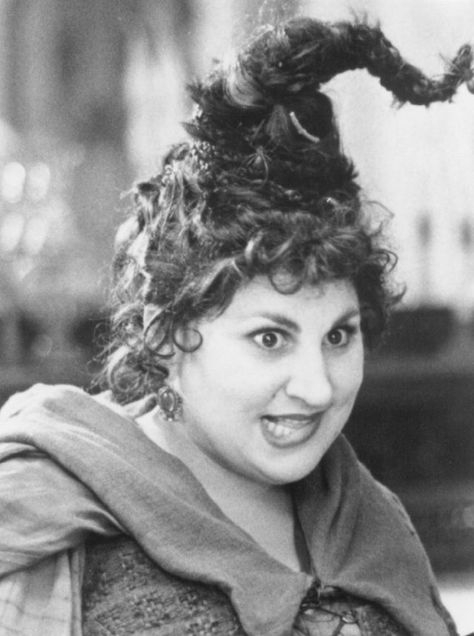 Hocus Pocus Mary Sanderson; I've been told I look like her--or should I say LOOKED like her!  Love this movie! Mary Sanderson Hair, Hocus Pocus Mary Sanderson, Kathy Najimy, Hocus Pocus 1993, Hocus Pocus Movie, Mary Sanderson, Best Halloween Movies, Bette Midler, Sanderson Sisters