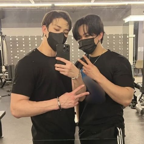 Chan And Changbin, Stray Kids Bang Chan, Changbin Straykids, Bang Chan, Stray Kids, Gym