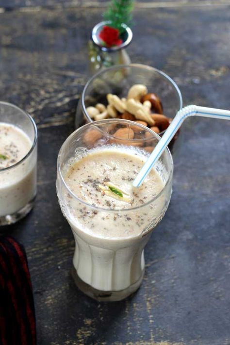 Falhari Food, Upwas Recipes, Udupi Recipes, Fruit Milkshake, Mixology Recipes, Ayesha Khan, Indian Drinks, Fruit Recipes Healthy, Fruit Recipe