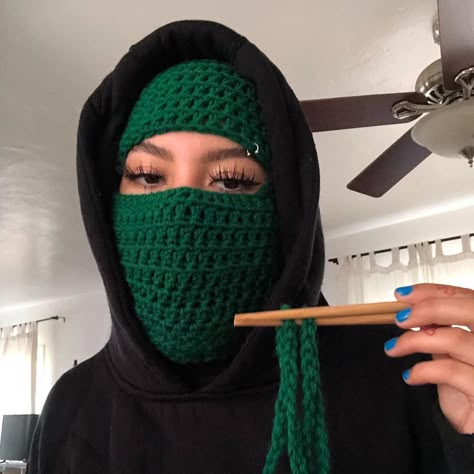 Crochet Balaclava Outfit, Crochet Durag, Crochet Fits, Crochet Balaclava, Crochet Granny Square Tutorial, N Design, Crochet Mask, Knitting Basics, Crochet Pants