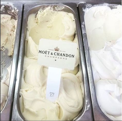 Moët gelato? I have to try this! Vanilla Vibes, Moët Chandon, Moet Chandon Champagne, Super Rich Kids, Beach Side, Vanilla Girl, Vanilla Latte, Mermaid Princess, Idee Pasto Sano