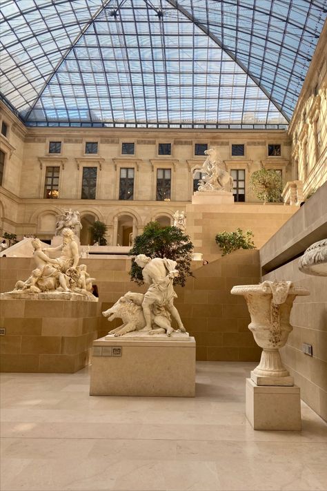 Europe Art Aesthetic, Paris Art Museum Aesthetic, Paris Louvre Museum Aesthetic, The Louvre Aesthetic, Paris Museum Aesthetic, Louvre Museum Aesthetic, Museums Aesthetic, Louvre Aesthetic, Louvre Art