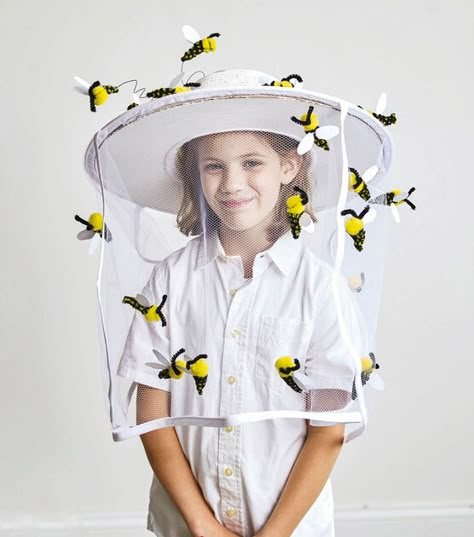 Beekeeper Costume, Diy Kostüm, Diy Halloween Costume, Crazy Hats, Kids Dress Up, Creative Costumes, Homemade Halloween, Up Costumes, Baby Halloween Costumes