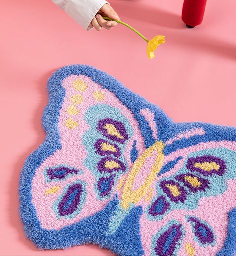 Enhance your home with the Original Y2K Butterfly Rug from HomeinFun. This unique, non-slip tufting carpet is perfect for bedrooms or living rooms, adding a trendy style. Crafted for both style and practicality, it's a must-have for any modern home. Specifications: Material: High-quality tufting fabric Size: 70*52cm/80*53cm Features Elegant Design: Beautiful butterfly pattern adds a touch of nature and elegance. High-Quality Materials: Made from durable and soft materials for comfort and longevi Original Y2k, Tuft Rug, Dorm Room Rugs, Apartment Rugs, Cozy Area, Tufting Rug, Butterfly Rug, Feminine Theme, Y2k Butterfly