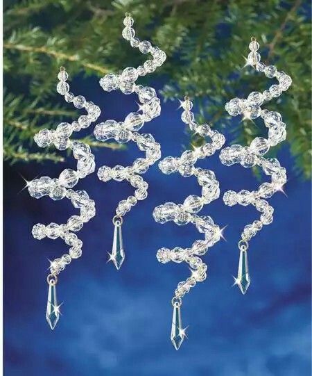 Beaded Christmas Decorations, Diy Christmas Ornaments Easy, Holiday Beading, Beaded Christmas Ornaments, Christmas Bead, Diy Crystals, Easy Christmas Diy, Christmas Ornaments Homemade, Christmas Ornament Crafts