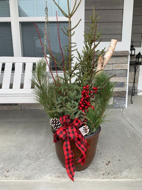 Greenery Pots Front Porches, Making Christmas Porch Pots, Diy Holiday Porch Pots, Holiday Porch Pots Diy, Christmas Porch Pots Planters Diy, Outdoor Christmas Greenery Pots, Holiday Pots Outdoor, Holiday Greenery Arrangements, Diy Christmas Greenery Arrangements