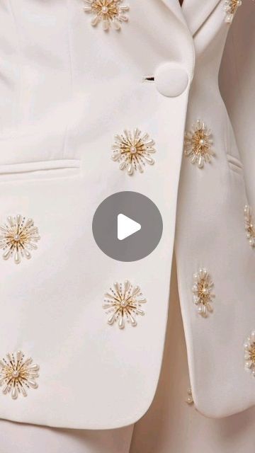 How To Bead A Dress Tutorials, Embroidery For Dress, Bead Crochet Patterns, Beads Embroidery, Beadwork Embroidery, Sewing Crafts Tutorials, Embroidery Hand, Dress Tutorials, Easy Stitch