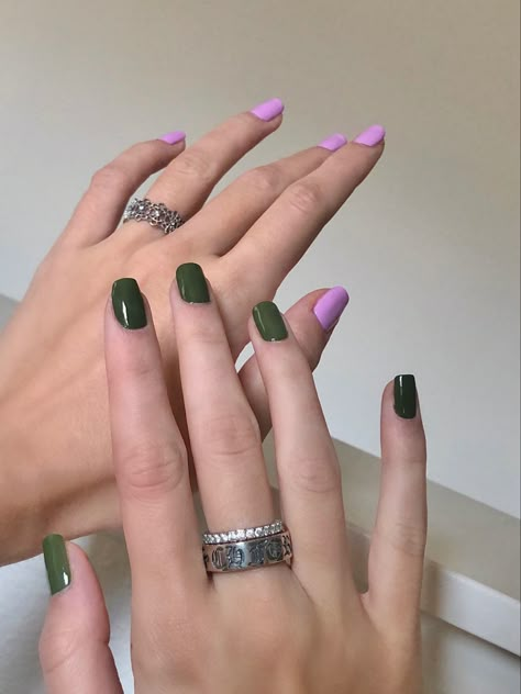 Tri Colour Nails, Nails Two Different Hands Colors, Two Different Nail Colors On Each Hand, Different Nail Colors, Multicolored Nails, Natural Nail Designs, Tri Colour, Simple Gel Nails, Nails Desing