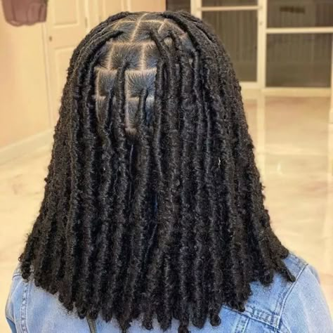 Bob Length Soft Locs, Shoulder Length Soft Locs, Short Soft Locs Hairstyles, Short Faux Locs Styles, Bohemian Goddess Locs, Short Faux Locs, Latest Braid Styles, Hairstyle Ideas Easy, Butterfly Locs