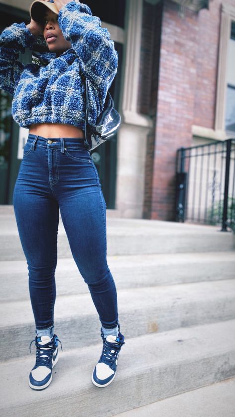 Baddie Mom Outfits Fall, Outfits With Jordan 1s, Distressed Jeans Outfit, Relax Outfit, Outfit Ideas Fall Winter, Anniversary Cake Designs, Mall Outfit, Super Cute Outfits, Calm Fits