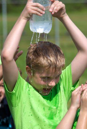 Here are 19 fun water games you can play at family reunions, youth activities, play dates, or just because! Fun Water Games, Outdoor Water Games, Field Day Games, Picnic Games, Duck Duck Goose, Water Games For Kids, Minute To Win It Games, Drip Drip, Water Games