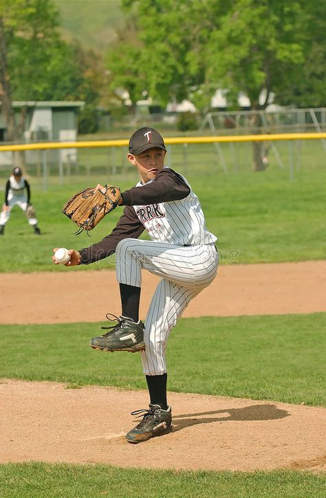 Baseball Manga, Pose Studies, Baseball Poses, Gesture Practice, Sport Poses, Baseball Aesthetic, Baseball Game Outfit, Baseball Costumes, Simi Valley California