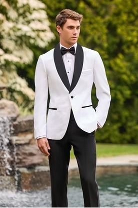 Waterloo Iowa, Navy Tuxedos, Winter Ball, Der Gentleman, White Tuxedo, Aragon, Tuxedos, Gentleman Style, Bow Tie